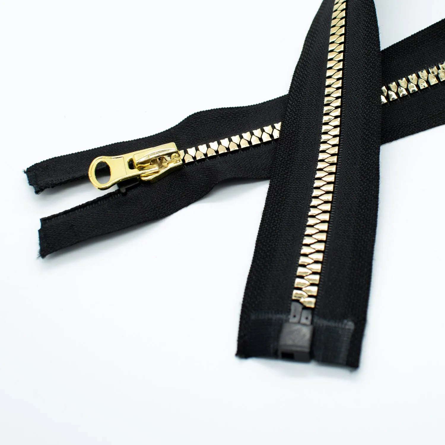 Open End Chunky Fashion Zip 65CM Black & Gold