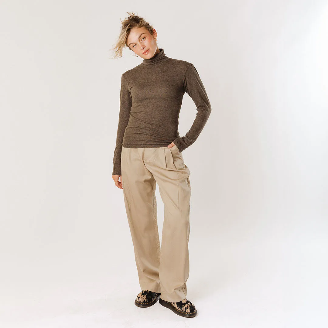 Tatum Turtleneck, Olive